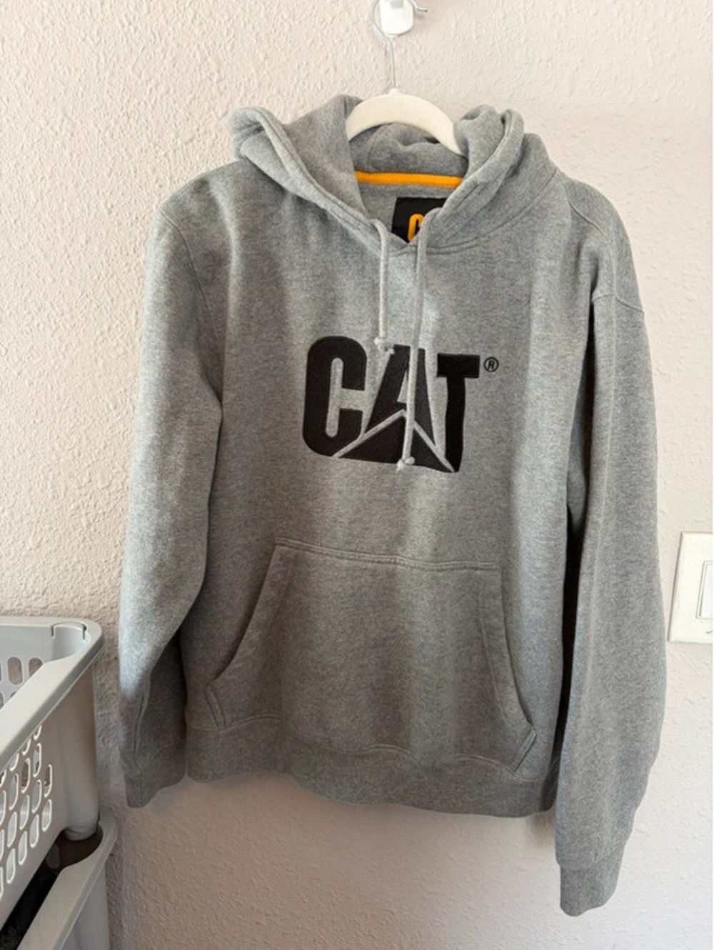 Men's Caterpillar grey hoodie size M. Heavier weight fleece lined